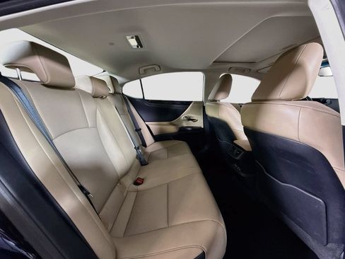 Used 2020 Lexus ES 350 w/ Premium Package FWD image 17