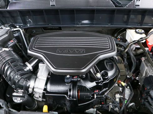 Used 2018 GMC Acadia SLT FWD image 34