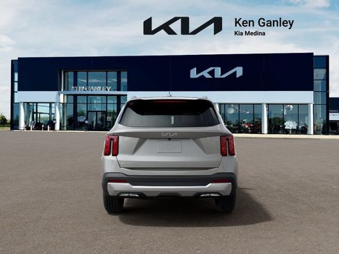 New 2026 Kia Sorento EX FWD image 5