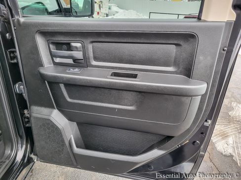 Used 2019 RAM 1500 Express w/ Wheel & Sound Group image 27