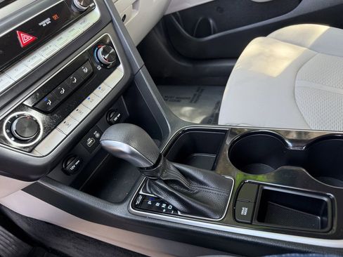 Used 2018 Hyundai Sonata SE image 39