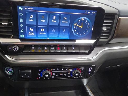 Used 2023 Chevrolet Silverado 1500 High Country w/ High Country Premium Package image 10