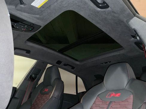 New 2026 Audi RS Q8 performance image 5