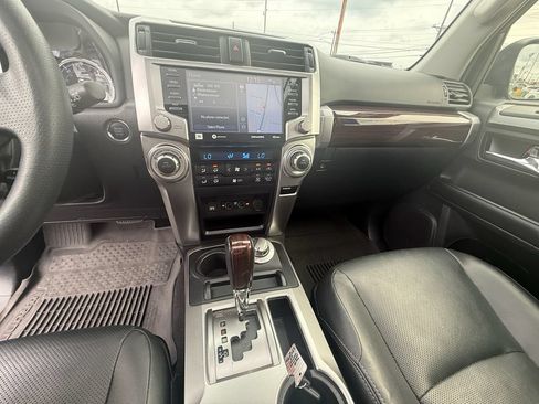 Used 2022 Toyota 4Runner Limited AWD/4WD image 14