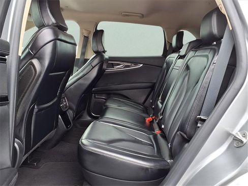Used 2021 Lincoln Nautilus AWD w/ Equipment Group 101A image 13