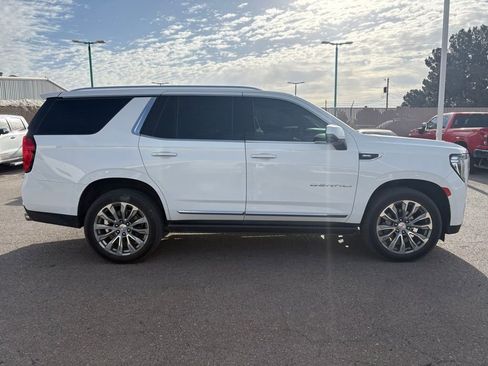 Used 2021 GMC Yukon Denali w/ Denali Premium Package image 5