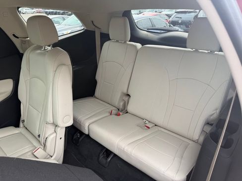 Used 2023 Buick Enclave Essence w/ Trailering Package, 5000 lbs. FWD image 7