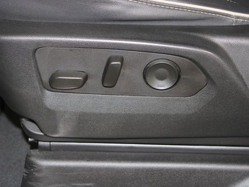 Used 2024 Chevrolet Tahoe Premier image 23