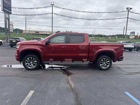 Used 2025 Chevrolet Silverado 1500 RST AWD/4WD image 7