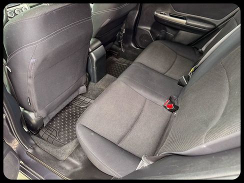 Used 2015 Subaru Crosstrek 2.0i Premium image 20