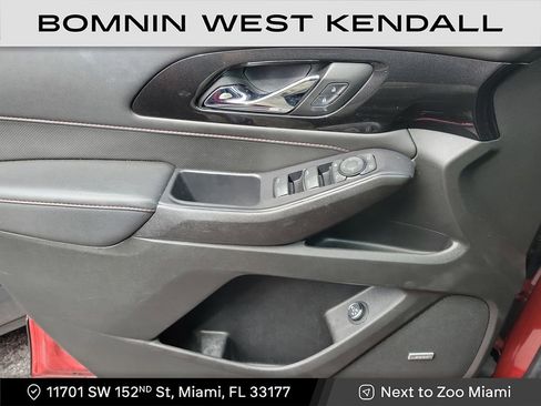 Used 2022 Chevrolet Traverse RS image 25