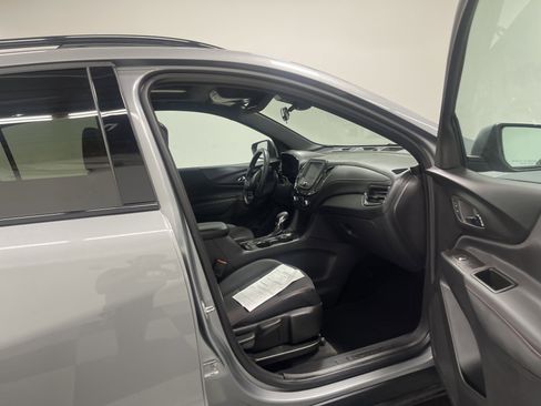 Used 2023 Chevrolet Equinox RS image 26