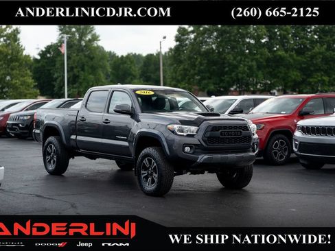 Used 2016 Toyota Tacoma TRD Sport AWD/4WD image 1