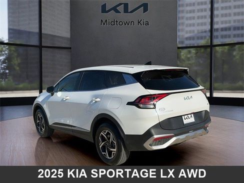 Certified 2025 Kia Sportage LX image 5
