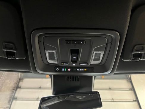 Used 2026 Chevrolet Silverado 3500 LTZ w/ LTZ Convenience Package AWD/4WD image 18