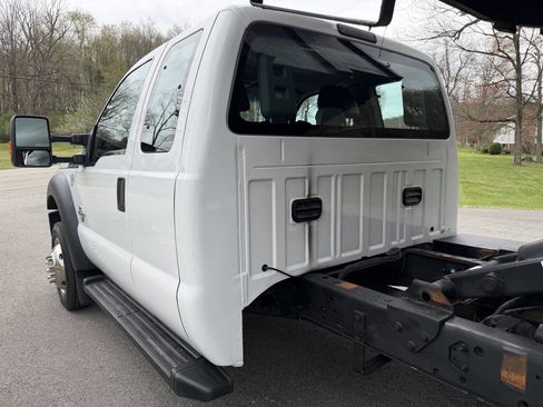 Used 2015 Ford F550 2WD SuperCab Super Duty w/ Power Equipment Group image 7