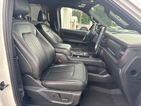 Used 2024 Ford Expedition Max Limited RWD image 16
