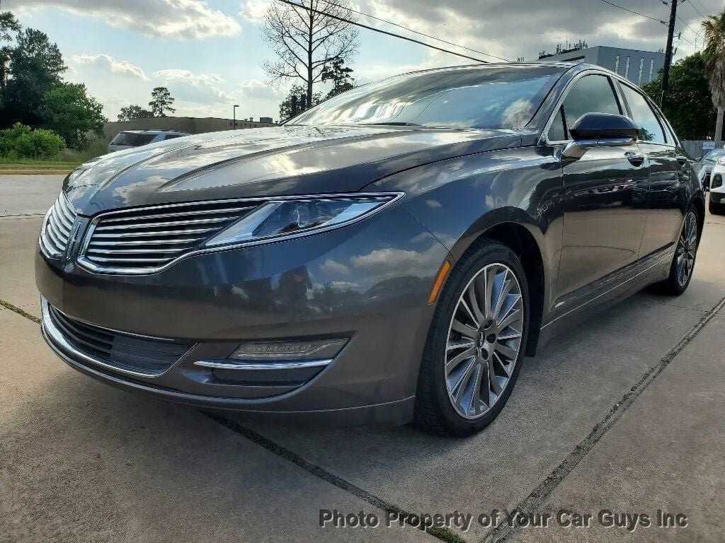 Used 2016 Lincoln MKZ w/ Equipment Group 300A Reserve FWD image 1