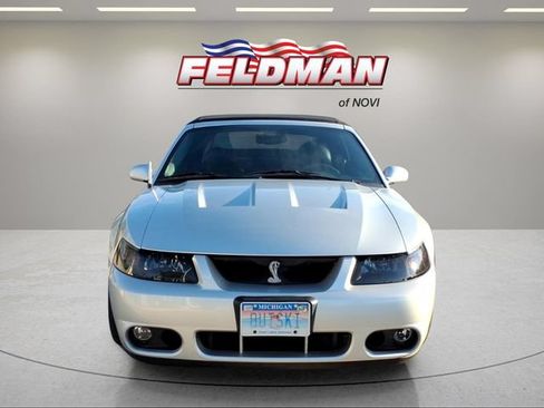 Used 2004 Ford Mustang Cobra RWD image 9