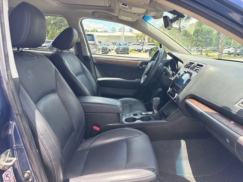 Used 2019 Subaru Outback 2.5i Limited AWD/4WD image 28