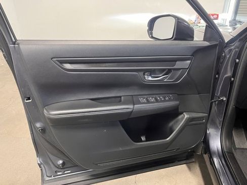 Used 2025 Honda CR-V EX image 24