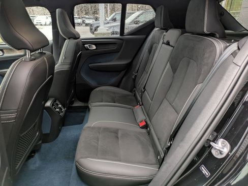 Certified 2023 Volvo XC40 Recharge Plus image 26