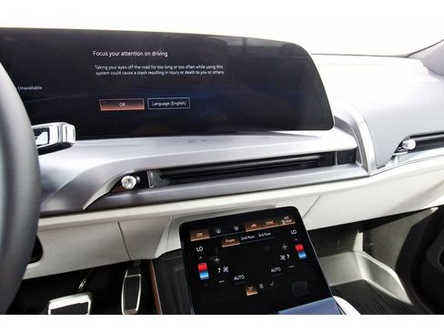 New 2026 Cadillac Vistiq Sport image 16