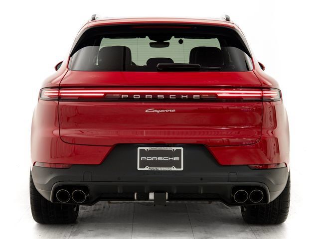Certified 2026 Porsche Cayenne AWD/4WD image 32
