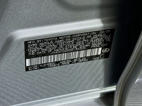 Used 2025 Lexus IS 300 w/ Comfort Package RWD image 12