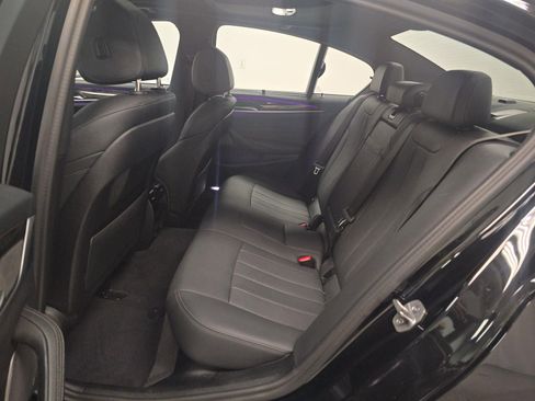 Used 2023 BMW 540i w/ Executive Package image 10