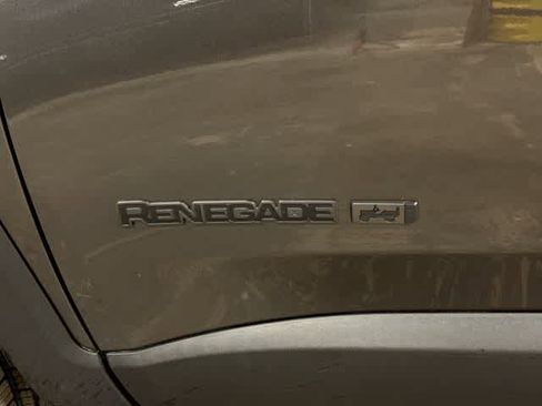 Used 2021 Jeep Renegade Latitude AWD/4WD image 25
