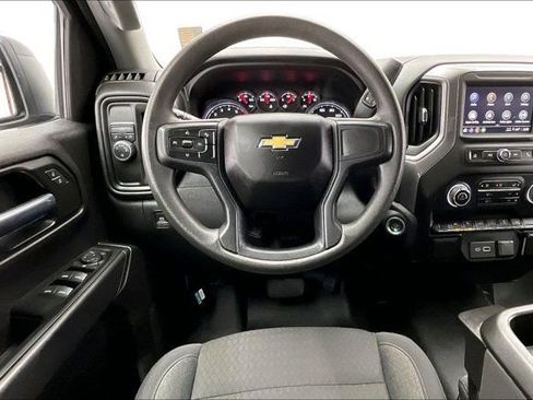 Used 2024 Chevrolet Silverado 1500 Custom image 4