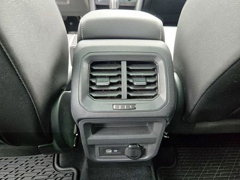 Used 2021 Volkswagen Tiguan SE R-Line image 15