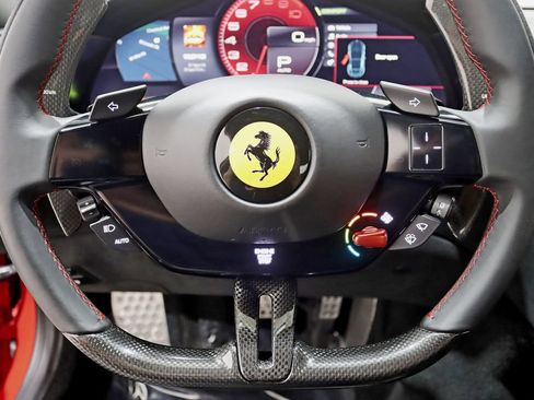 Used 2021 Ferrari Roma RWD image 18