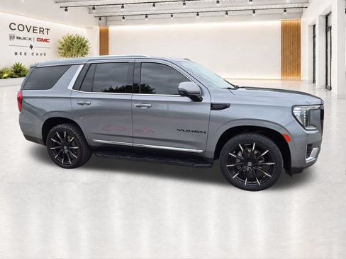 Used 2022 GMC Yukon SLT w/ SLT Premium Package AWD/4WD image 15