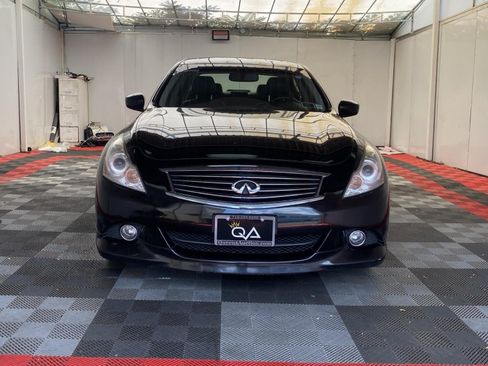 Used 2011 INFINITI G37 x Sedan AWD/4WD image 2