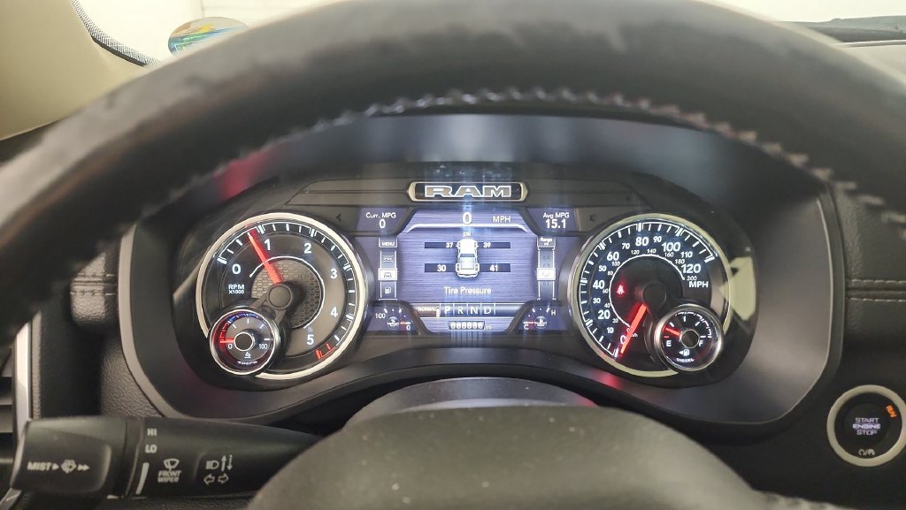 Used 2020 RAM 1500 Laramie AWD/4WD image 11