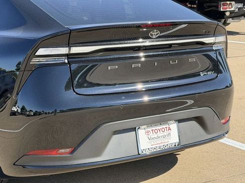 New 2026 Toyota Prius Plug-In Hybrid image 6