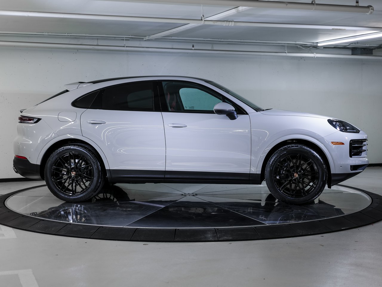 Certified 2026 Porsche Cayenne Coupe AWD/4WD image 8