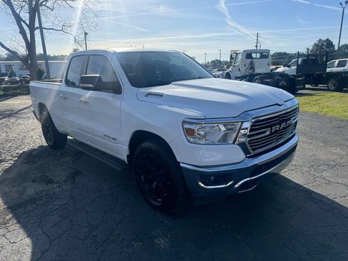 Used 2019 RAM 1500 Big Horn AWD/4WD image 14