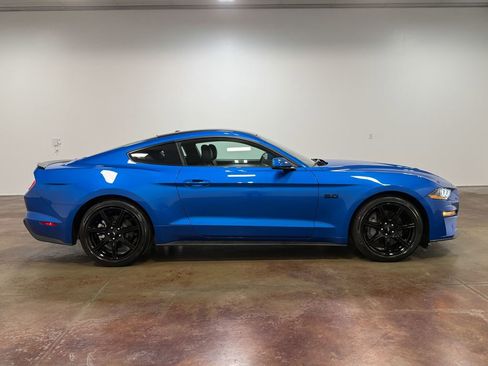 Used 2019 Ford Mustang GT Premium w/ Black Accent Package RWD image 21