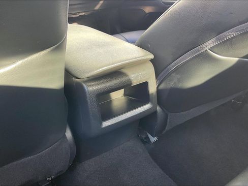 Used 2022 Toyota Camry SE w/ Cold Weather Package image 40