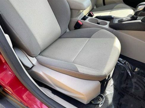 Used 2014 Ford Focus SE image 60