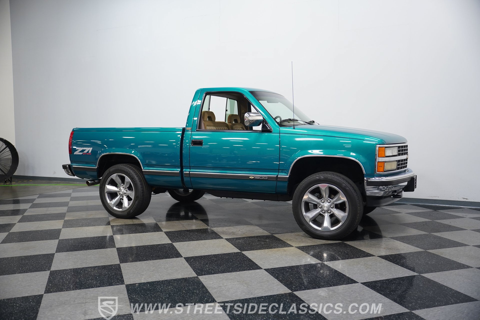 Used 1993 Chevrolet Silverado 1500 4x4 Regular Cab image 15