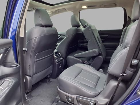 New 2026 Subaru Ascent Limited image 17