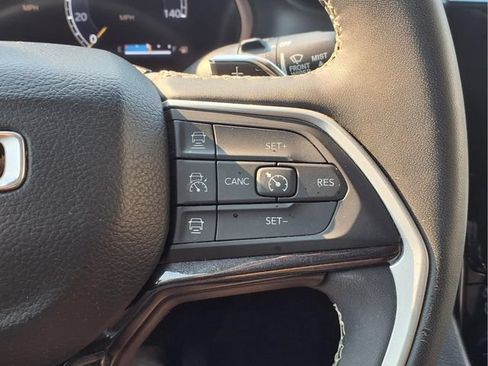 Used 2023 Jeep Grand Cherokee L Laredo w/ Luxury Tech Group I AWD/4WD image 13