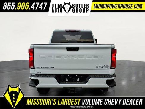 New 2026 Chevrolet Silverado 2500 High Country w/ High Country Premium Package AWD/4WD image 5