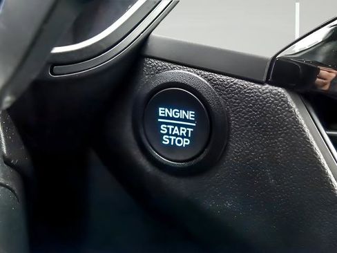 Used 2025 Ford Escape Active image 18