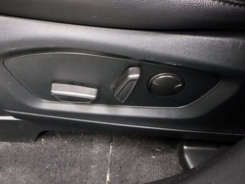 Used 2022 Ford Explorer Limited w/ Equipment Group 301A image 26