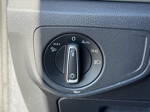 Used 2021 Volkswagen Atlas S FWD image 37